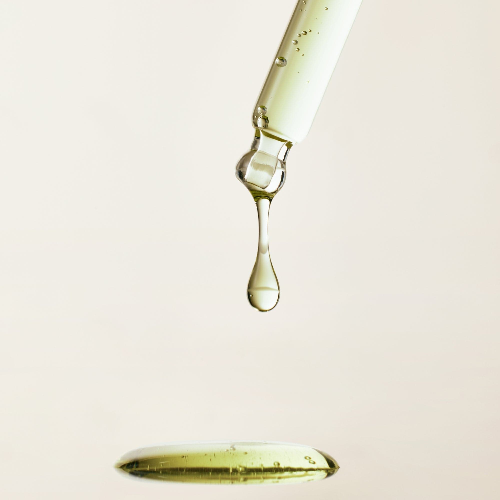 Calming Serum : Green tea + Panthenol